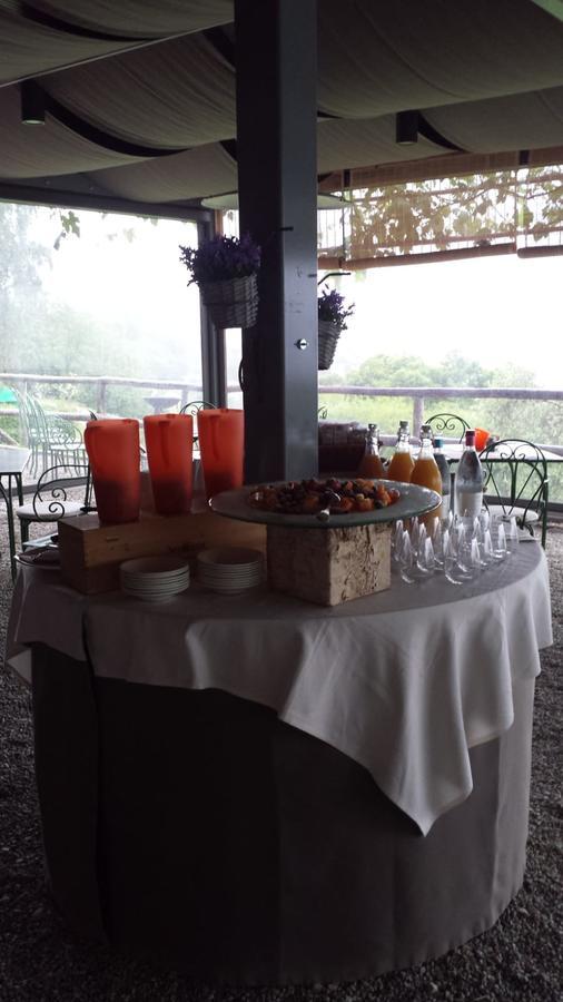 Locanda Pozzetto ลาเวโน มอมเบลโล ภายนอก รูปภาพ