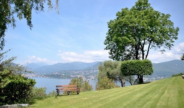 Locanda Pozzetto ลาเวโน มอมเบลโล ภายนอก รูปภาพ
