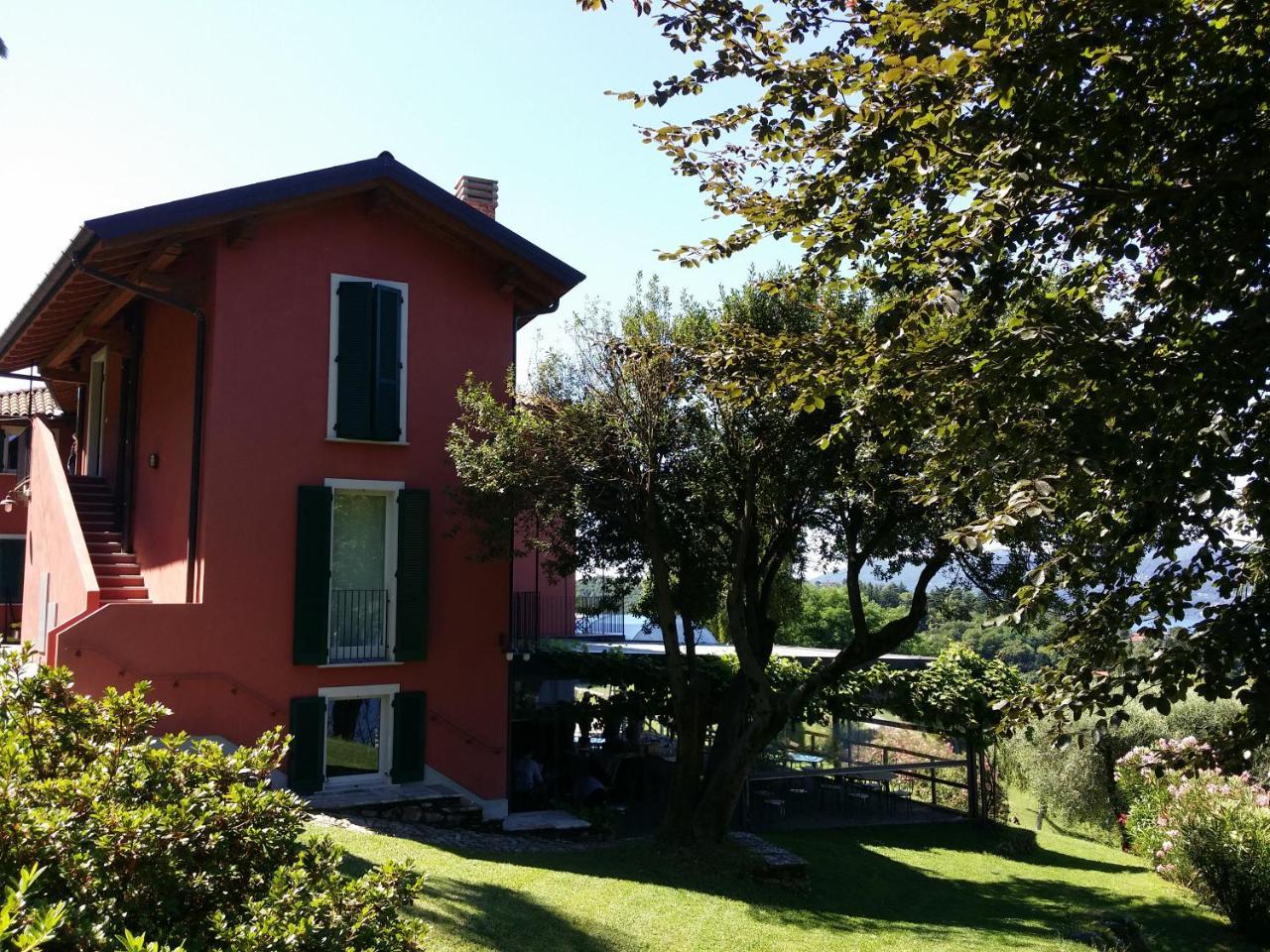 Locanda Pozzetto ลาเวโน มอมเบลโล ภายนอก รูปภาพ
